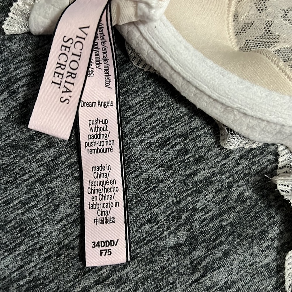 Victoria Secret Bra - Picture 7 of 7